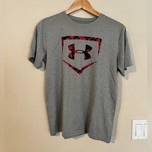 Under Armour Youth XL Loose
Heatgear T-Shirt grey  w/ Logo
